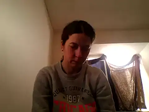 Snapshot of Tamilashaa chatting on 02-18-25, 06:37 Tamilashaa online show from 02-18-25, 06:37