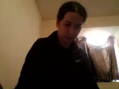 Snapshot of Tamilashaa chatting on 02-21-25, 05:56 Tamilashaa online show from 02-21-25, 05:56