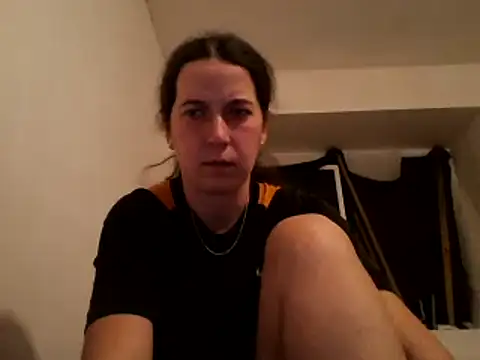 Snapshot of Tamilashaa chatting on 02-21-25, 05:20 Tamilashaa online show from 02-21-25, 05:20