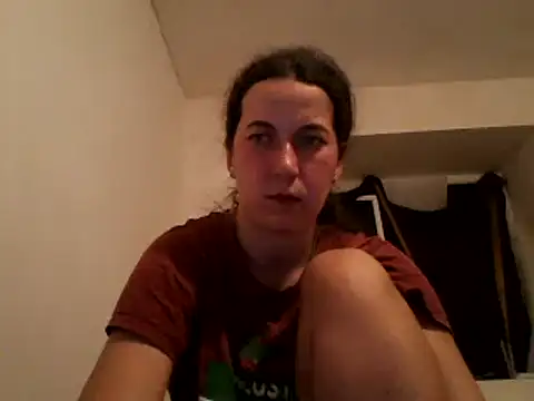 Snapshot of Tamilashaa chatting on 03-17-25, 07:04 Tamilashaa online show from 03-17-25, 07:04