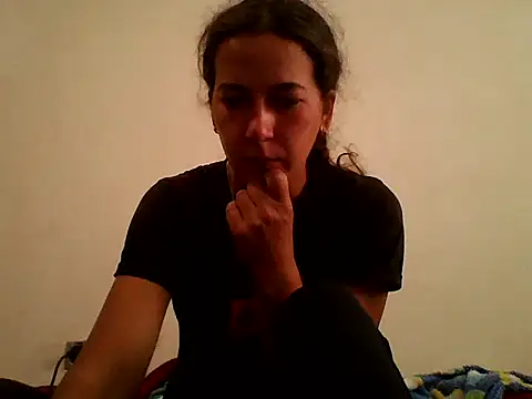 Snapshot of Tamilashaa chatting on 09-15-25, 05:29 Tamilashaa online show from 09-15-25, 05:29