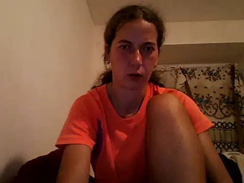 Snapshot of Tamilashaa chatting on 09-19-25, 07:25 Tamilashaa online show from 09-19-25, 07:25