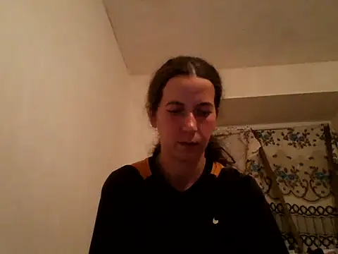 Snapshot of Tamilashaa chatting on 10-13-25, 05:57 Tamilashaa online show from 10-13-25, 05:57