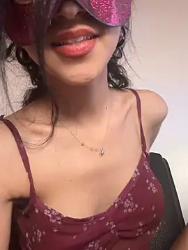 Snapshot of morrocoXcute chatting on 03-04-26, 12:16 morrocoXcute online show from 03-04-26, 12:16