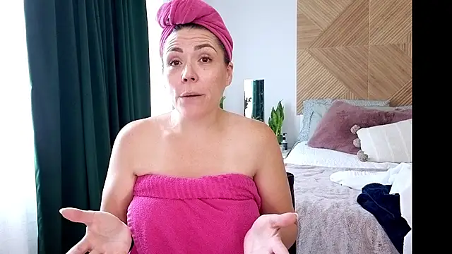 Ellie-L-Elizabeth online show from 08-02-26, 02:15
