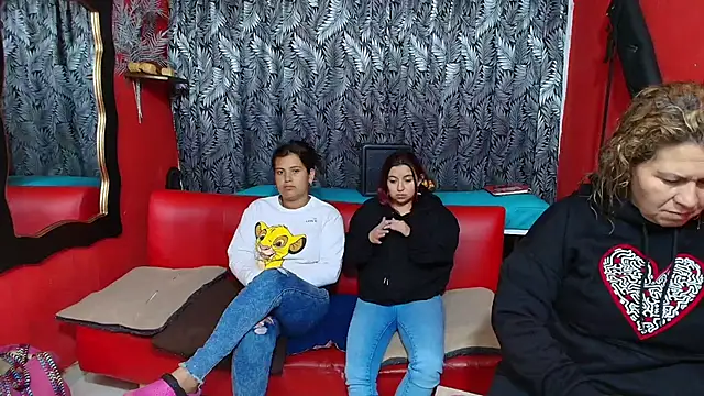 Snapshot of lesbiancuple chatting on 02-02-25, 10:02 lesbiancuple online show from 02-02-25, 10:02