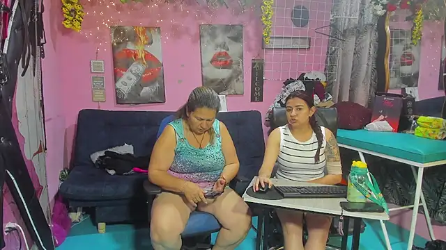 lesbiancuple online show from 06-11-26, 12:14