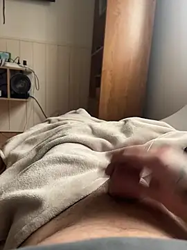 Snapshot of RenaudS-02 chatting on 02-07-25, 01:53 RenaudS-02 online show from 02-07-25, 01:53