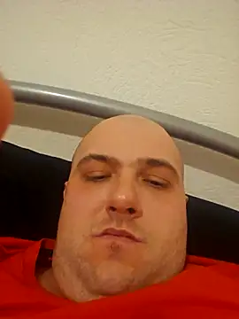 Snapshot of mario890605 chatting on 12-16-25, 10:04 mario890605 online show from 12-16-25, 10:04