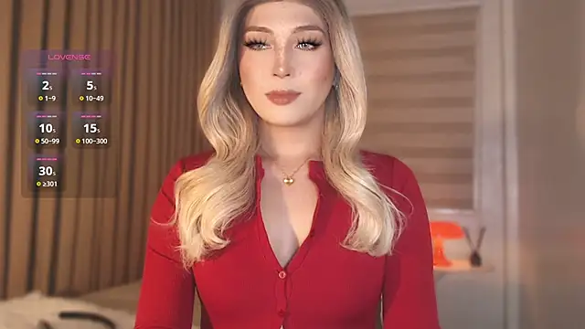 Snapshot of Violetversacexxx chatting on 11-23-25, 01:33 Violetversacexxx online show from 11-23-25, 01:33