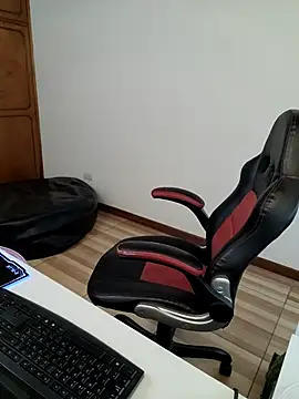 kayortiiz online show from 07-22-26, 03:59