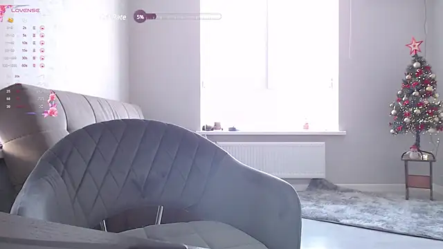 Mia Bows online show from 12-19-24, 06:34