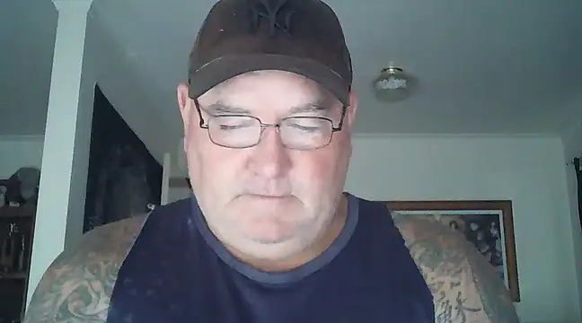 Snapshot of HOTANAL chatting on 01-23-25, 12:57 HOTANAL online show from 01-23-25, 12:57