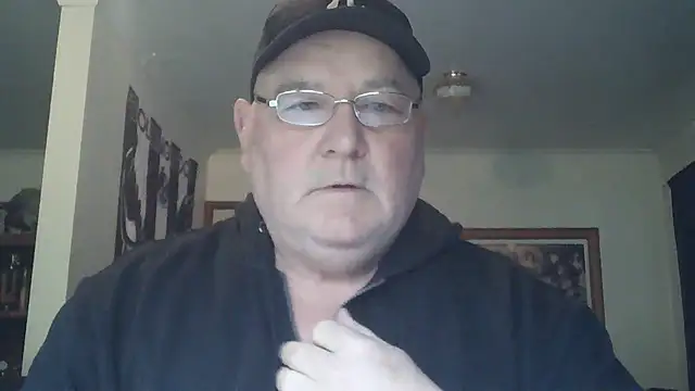 Snapshot of HOTANAL chatting on 09-15-25, 11:05 HOTANAL online show from 09-15-25, 11:05