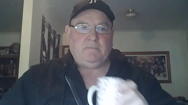 Snapshot of HOTANAL chatting on 09-18-25, 10:12 HOTANAL online show from 09-18-25, 10:12