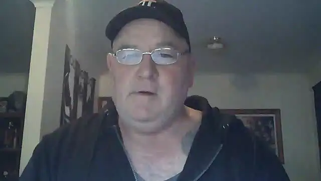 Snapshot of HOTANAL chatting on 09-25-25, 10:02 HOTANAL online show from 09-25-25, 10:02