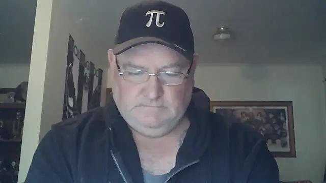 Snapshot of HOTANAL chatting on 10-16-25, 10:11 HOTANAL online show from 10-16-25, 10:11