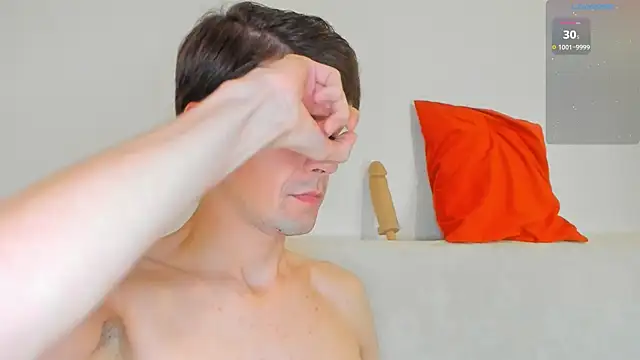 Snapshot of Jasper_Sun chatting on 10-22-25, 08:52 Jasper Sun online show from 10-22-25, 08:52