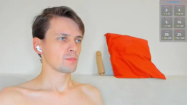 Snapshot of Jasper_Sun chatting on 10-25-25, 08:36 Jasper Sun online show from 10-25-25, 08:36