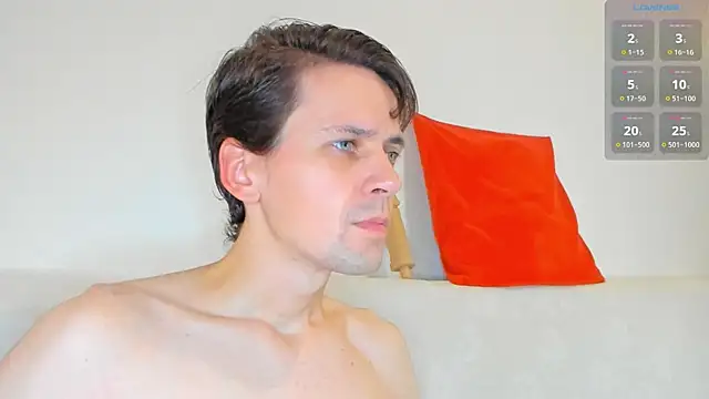 Snapshot of Jasper_Sun chatting on 10-30-25, 08:53 Jasper Sun online show from 10-30-25, 08:53