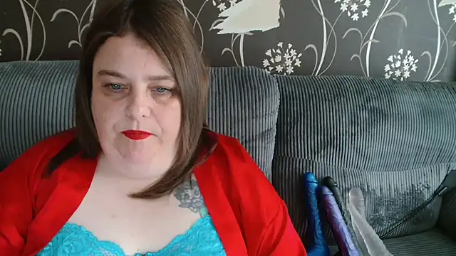 Snapshot of HouseWifeWhore_Milf chatting on 10-07-25, 02:58 HouseWifeWhore Milf online show from 10-07-25, 02:58