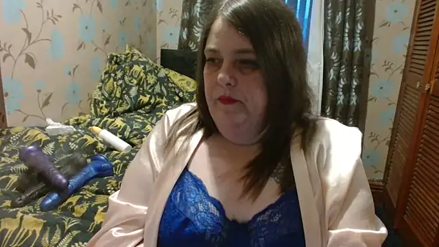 Snapshot of HouseWifeWhore_Milf chatting on 02-17-26, 05:19 HouseWifeWhore Milf online show from 02-17-26, 05:19