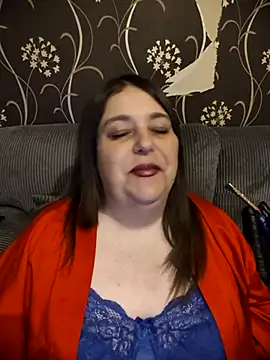 Snapshot of HouseWifeWhore_Milf chatting on 05-07-26, 10:37 HouseWifeWhore Milf online show from 05-07-26, 10:37