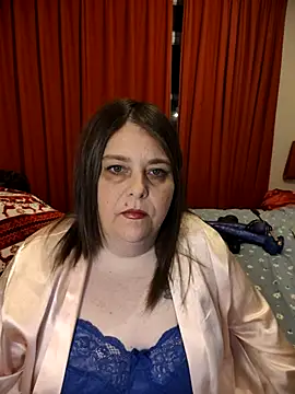 Snapshot of HouseWifeWhore_Milf chatting on 05-13-26, 09:55 HouseWifeWhore Milf online show from 05-13-26, 09:55