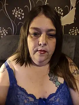 HouseWifeWhore Milf online show from 07-17-26, 12:17