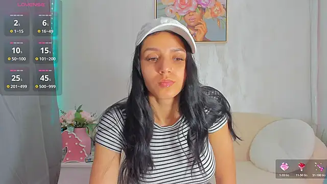 Snapshot of Sarabecker chatting on 06-14-26, 08:38 Sarabecker online show from 06-14-26, 08:38