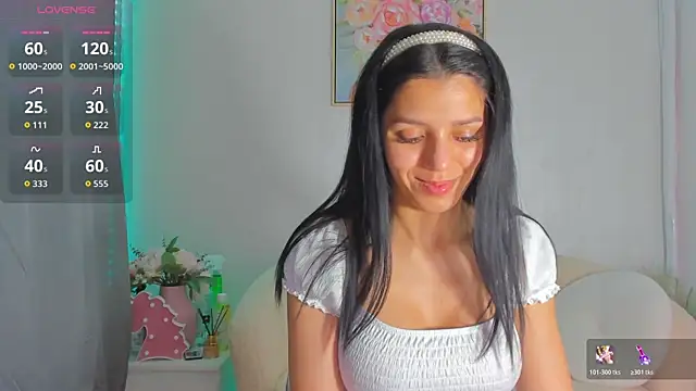 Snapshot of Sarabecker chatting on 06-18-26, 08:14 Sarabecker online show from 06-18-26, 08:14