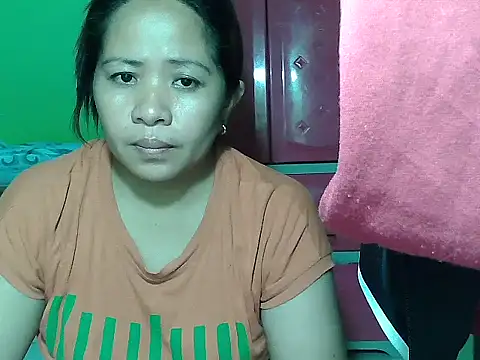 Snapshot of sweetlady_pinay chatting on 09-23-25, 12:57 sweetlady pinay online show from 09-23-25, 12:57