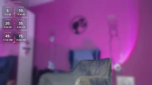 Snapshot of Tallso_sex chatting on 12-07-24, 06:48 Tallso sex online show from 12-07-24, 06:48