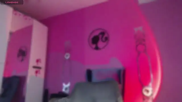 Snapshot of Tallso_sex chatting on 12-23-24, 06:48 Tallso sex online show from 12-23-24, 06:48