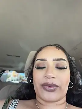 Snapshot of CarmelaAnthony chatting on 05-13-26, 06:38 CarmelaAnthony online show from 05-13-26, 06:38