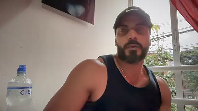 Snapshot of romeolovedark chatting on 10-28-25, 10:23 romeolovedark online show from 10-28-25, 10:23