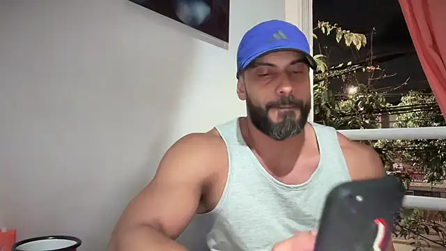 Snapshot of romeolovedark chatting on 11-04-25, 02:21 romeolovedark online show from 11-04-25, 02:21