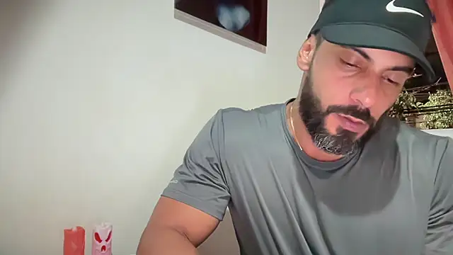 Snapshot of romeolovedark chatting on 11-08-25, 04:56 romeolovedark online show from 11-08-25, 04:56