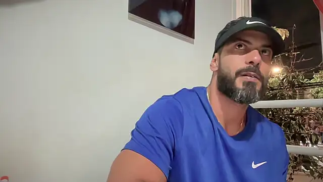 Snapshot of romeolovedark chatting on 11-11-25, 11:49 romeolovedark online show from 11-11-25, 11:49