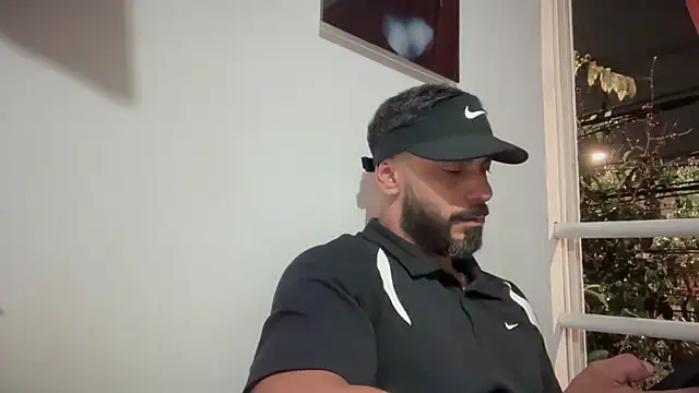 Snapshot of romeolovedark chatting on 11-16-25, 03:23 romeolovedark online show from 11-16-25, 03:23