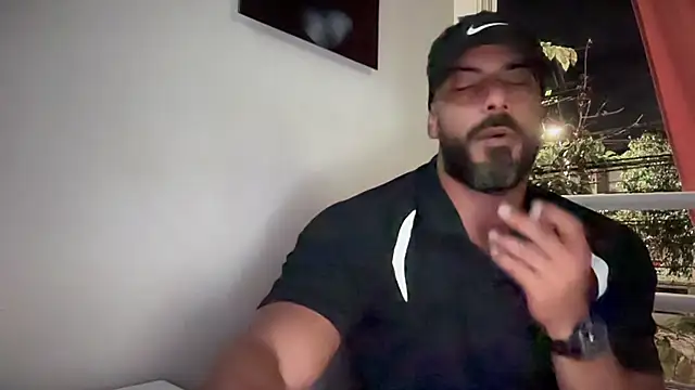 Snapshot of romeolovedark chatting on 11-18-25, 07:57 romeolovedark online show from 11-18-25, 07:57