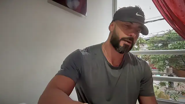 Snapshot of romeolovedark chatting on 11-18-25, 08:57 romeolovedark online show from 11-18-25, 08:57