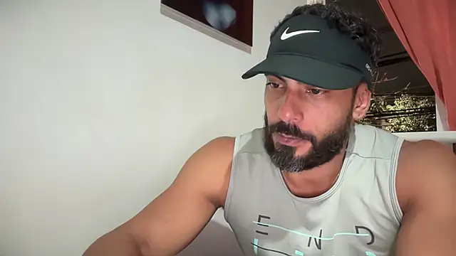 Snapshot of romeolovedark chatting on 11-28-25, 11:40 romeolovedark online show from 11-28-25, 11:40