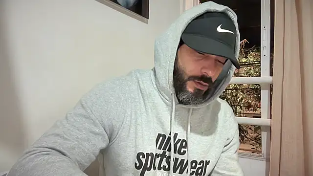 romeolovedark online show from 01-06-26, 05:33