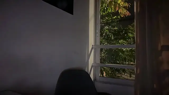 romeolovedark online show from 06-11-26, 04:32