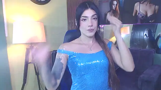 Snapshot of ximena22love chatting on 10-13-25, 10:32 ximena22love online show from 10-13-25, 10:32