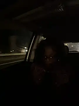 Snapshot of ChocolateBuns101 chatting on 01-19-25, 06:09 ChocolateBuns101 online show from 01-19-25, 06:09