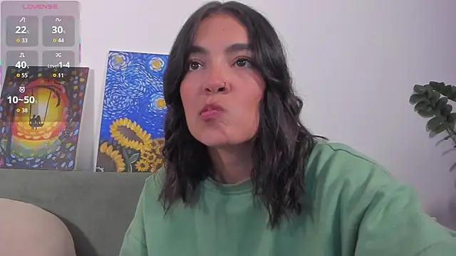 TIFFANYRUSSO online show from 04-10-26, 05:45