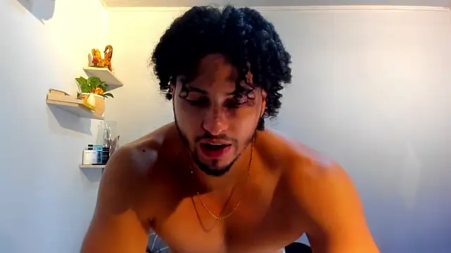 Snapshot of Kris_Khalifa69 chatting on 05-20-26, 01:01 Kris Khalifa69 online show from 05-20-26, 01:01