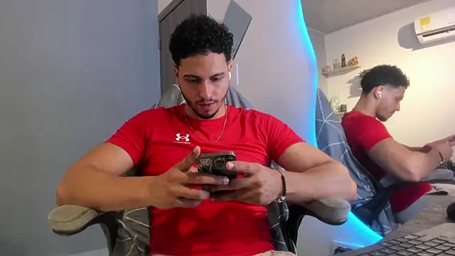 Snapshot of Kris_Khalifa69 chatting on 07-15-26, 12:27 Kris Khalifa69 online show from 07-15-26, 12:27